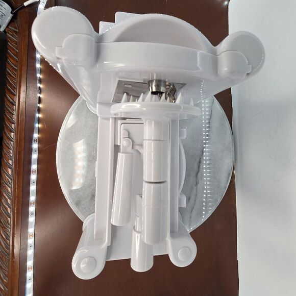 Sur La Table Vegetable & Fruit Spiral Slicer 3 Blade Manual Spiralizer Kitchen - Picture 13 of 14